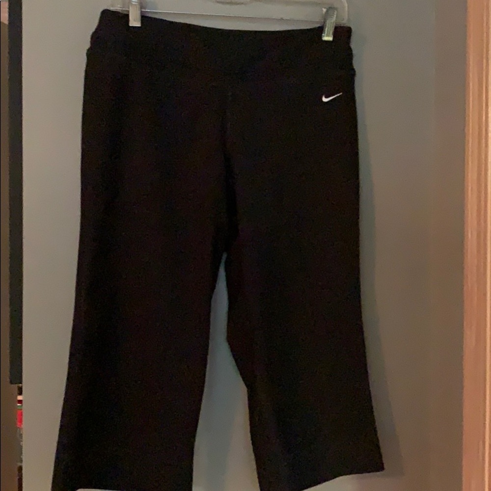 Capri workout pants
